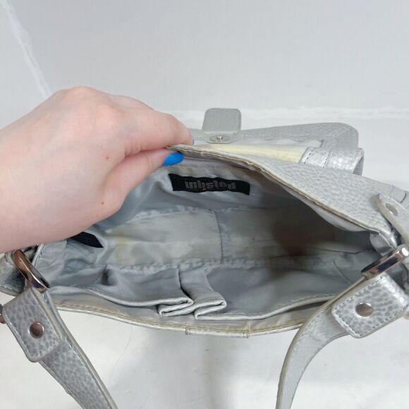 y2k Vintage Unlisted Kenneth Cole Silver Metallic Shoulder Bag Buckle Purse - Picture 4 of 10